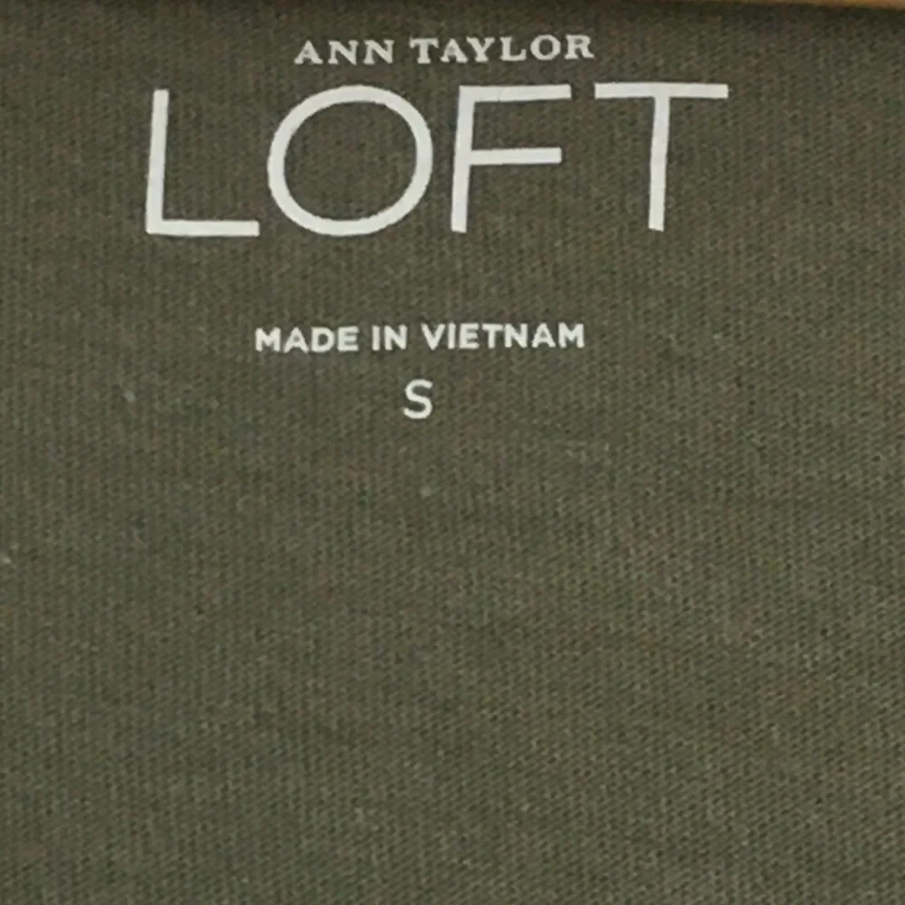 LOFT | Olive Green Long Sleeve Top